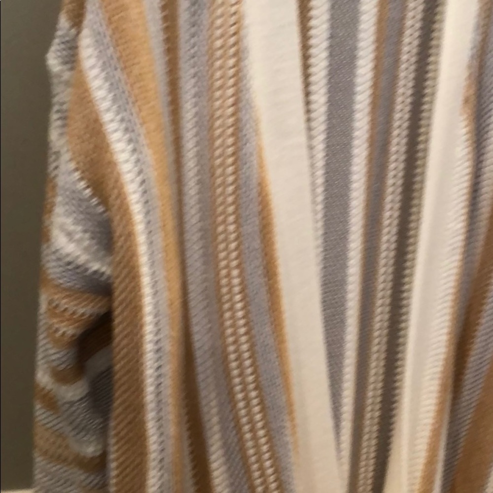 Cardigan - Picture 2 of 3